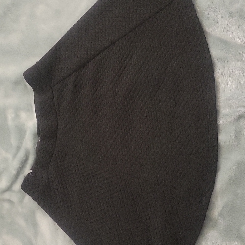 H&m divided, skirt size s, mid length, pleated, diamond sewing pattern